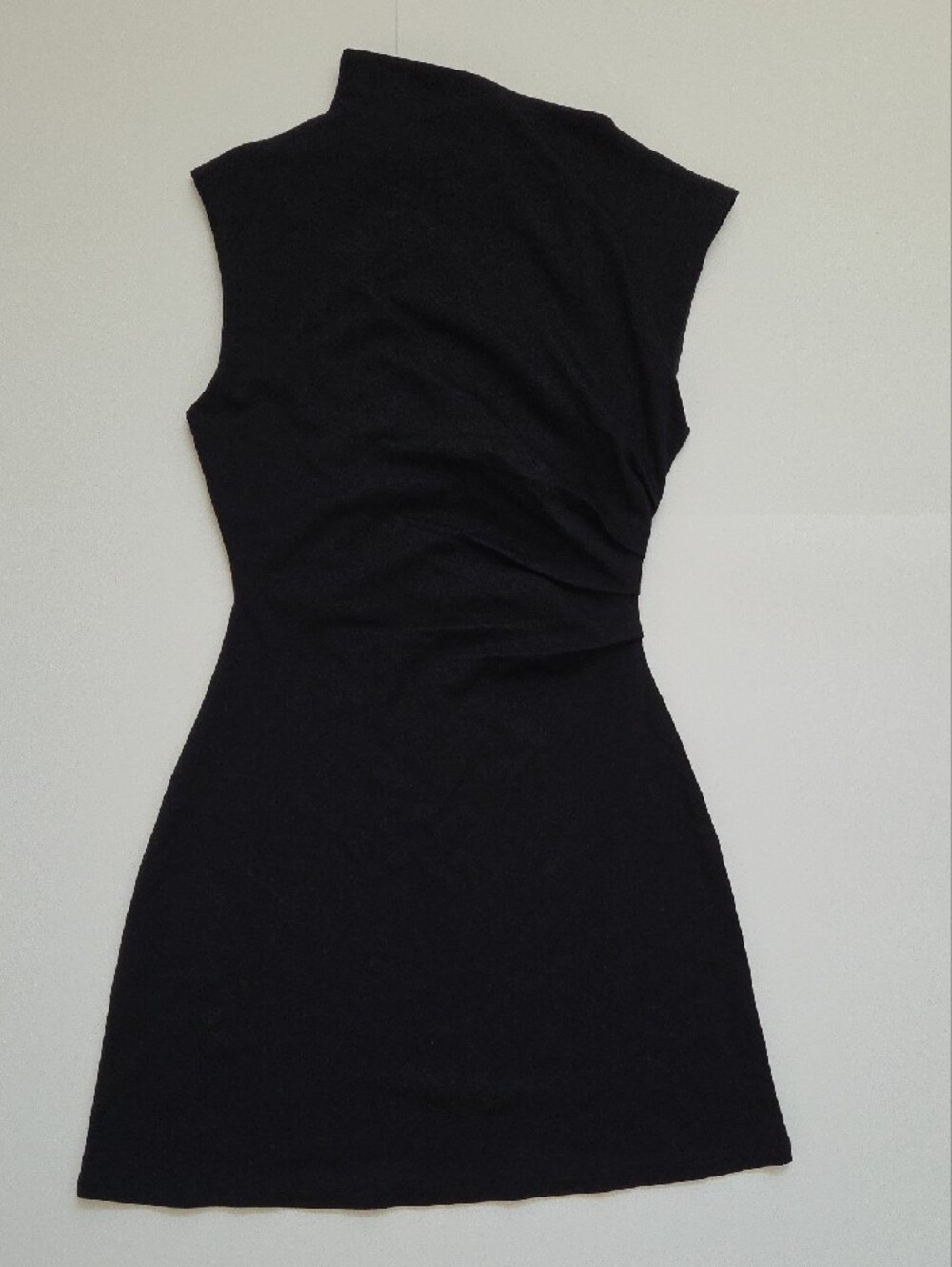 H&M Black Sleeveless Dress - Classic LBD - Picture 2 of 5